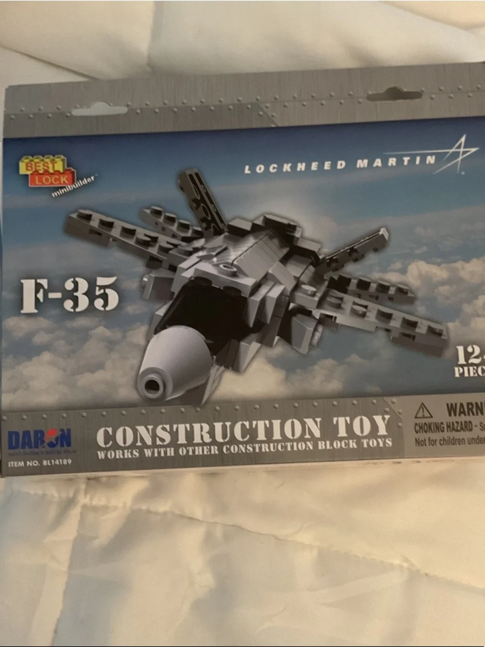 F-35 Lockheed Martin Construction Kit - Picture 2 of 2